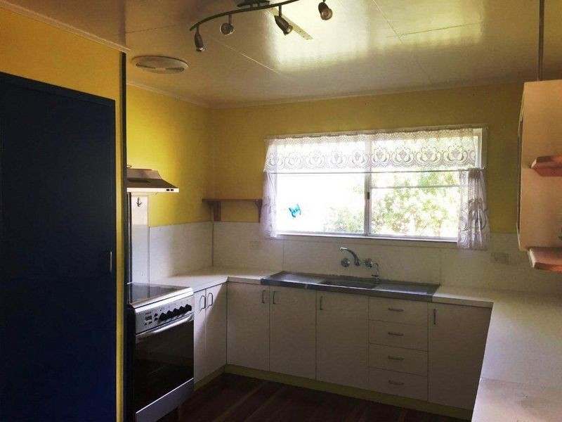 36 Beresford Crescent, Dysart QLD 4745