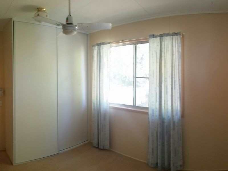 6 Barraclough Crescent, Moranbah QLD 4744