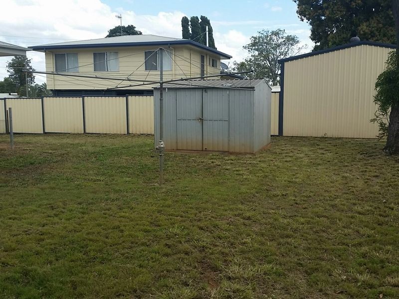 143 Mills Avenue, Moranbah QLD 4744