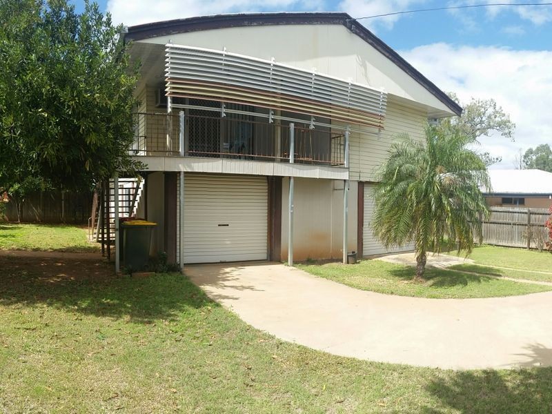 72 Mills Avenue, Moranbah QLD 4744