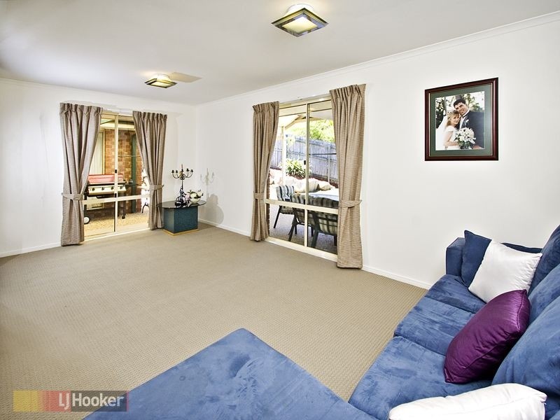 2 VIRGO PLACE, Eatons Hill QLD 4037