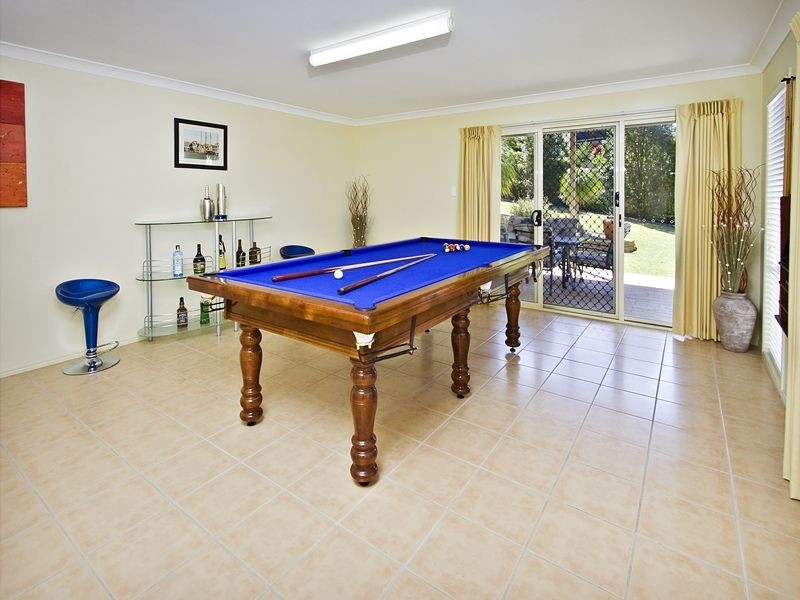 10 EMANUAL COURT, Eatons Hill QLD 4037