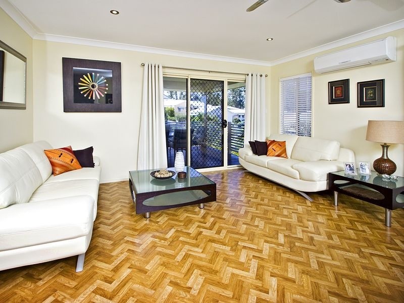 10 EMANUAL COURT, Eatons Hill QLD 4037