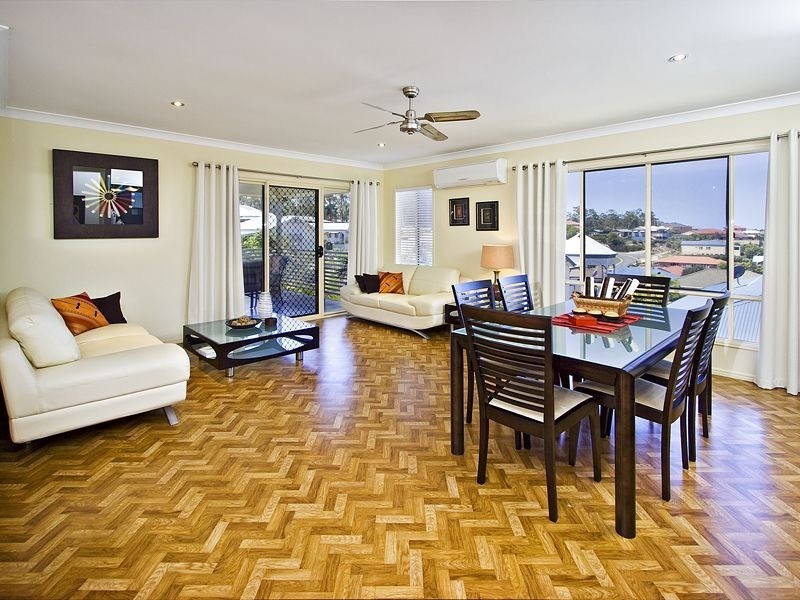 10 EMANUAL COURT, Eatons Hill QLD 4037