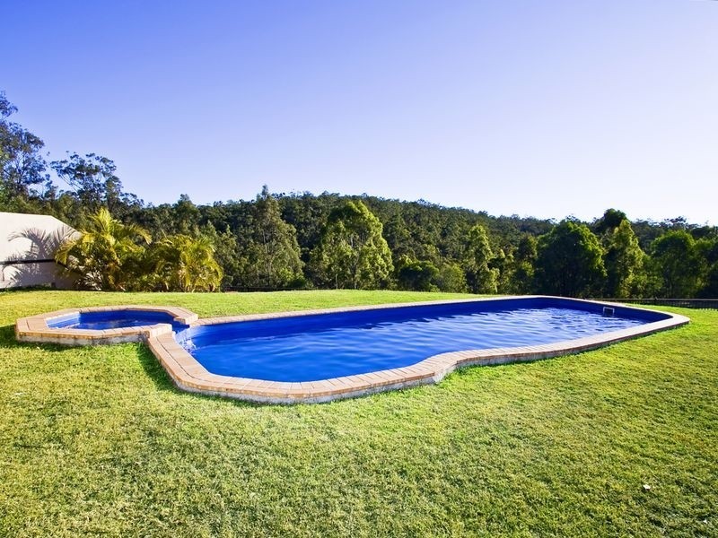 4 Correa Court, Cashmere QLD 4500