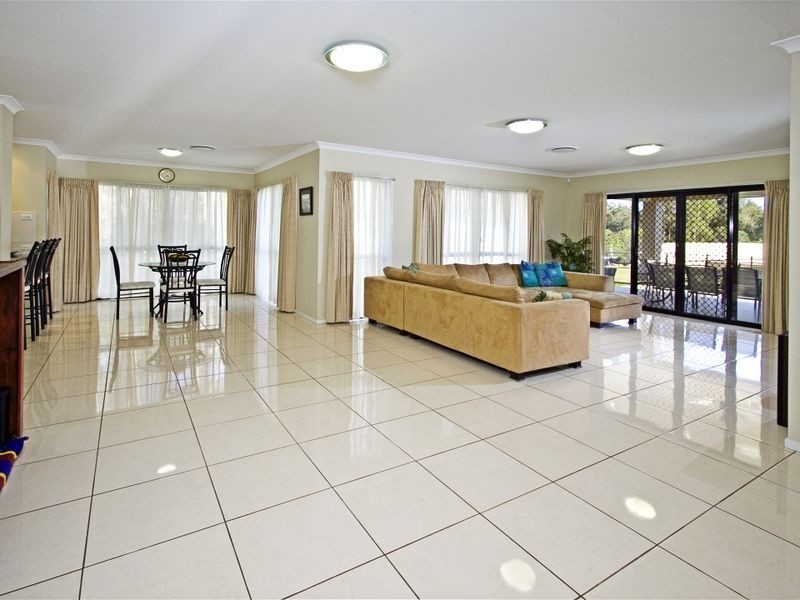 4 Correa Court, Cashmere QLD 4500