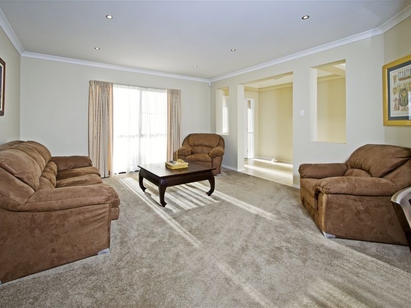 4 Correa Court, Cashmere QLD 4500