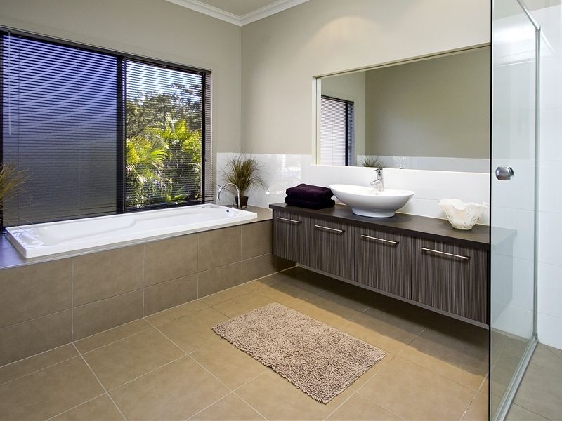 8 Trevor Place, Cashmere QLD 4500