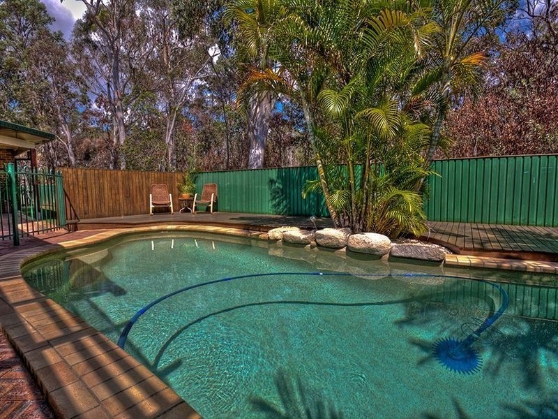 12 Leicester Street, Birkdale QLD 4159