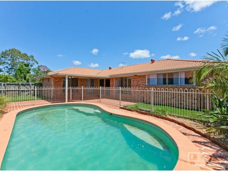 10 Lanyard Place, Redland Bay QLD 4165
