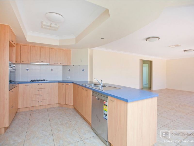 10 Lanyard Place, Redland Bay QLD 4165