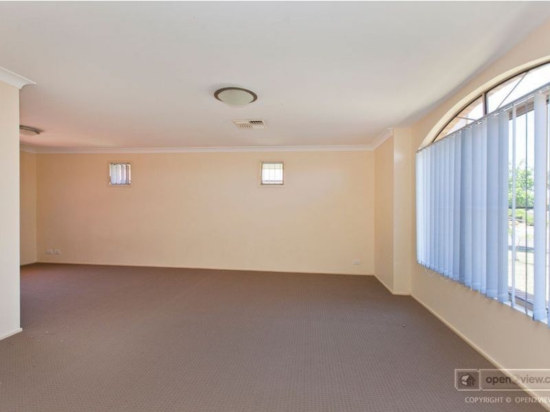 10 Lanyard Place, Redland Bay QLD 4165