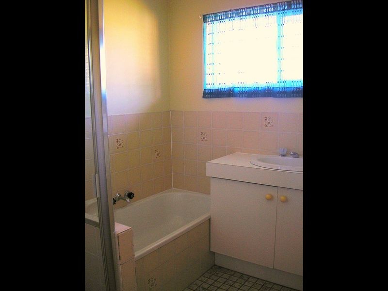 8 Redwood Ct, Capalaba QLD 4157