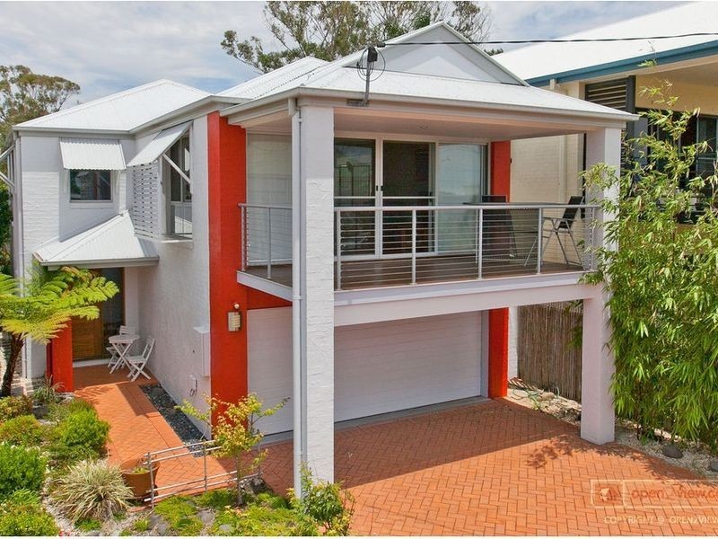 16 Mooroondu Road, Thorneside QLD 4158