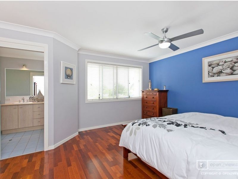 16 Mooroondu Road, Thorneside QLD 4158