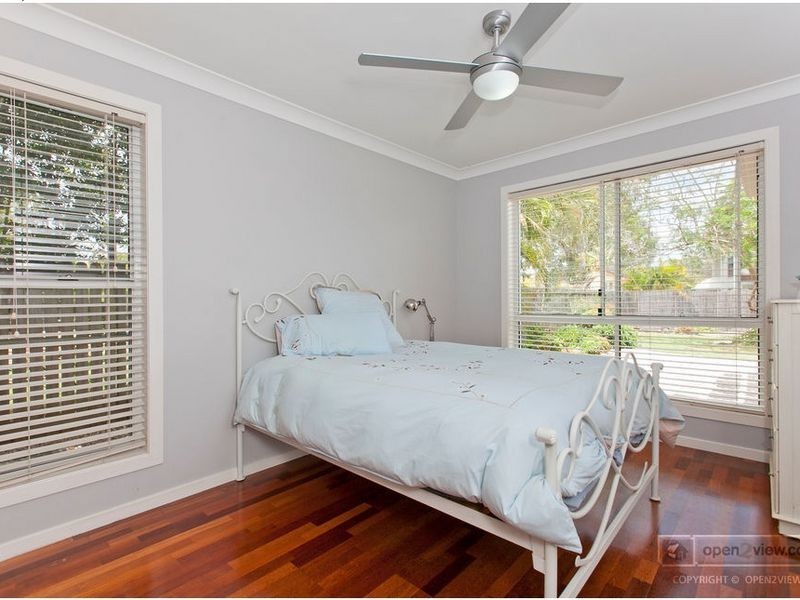 16 Mooroondu Road, Thorneside QLD 4158