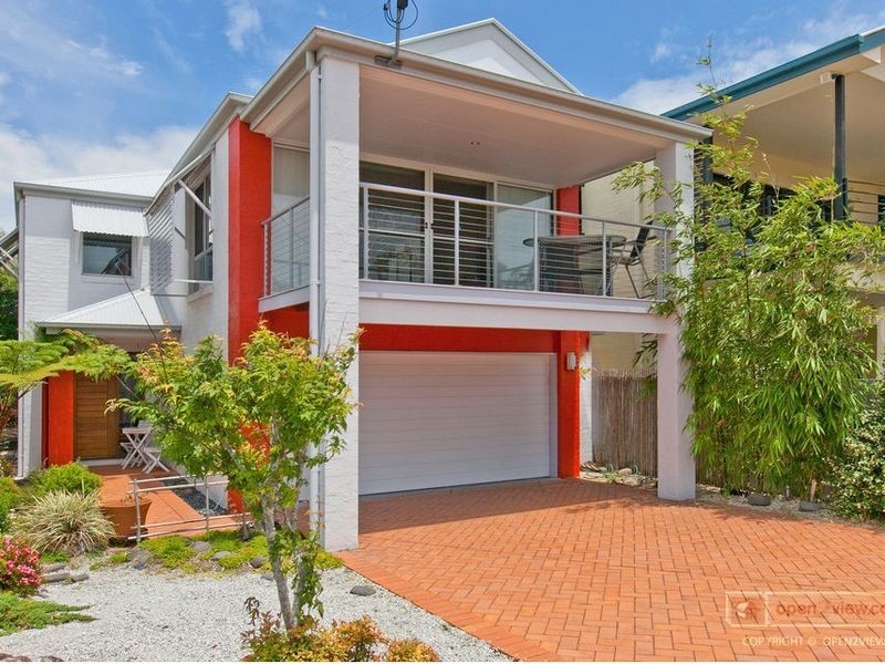 16 Mooroondu Road, Thorneside QLD 4158