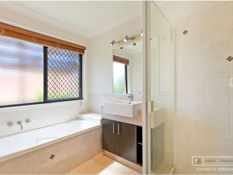 3 Hilary Avenue, Redland Bay QLD 4165