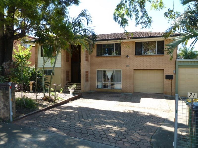 21 Charles Street, Birkdale QLD 4159