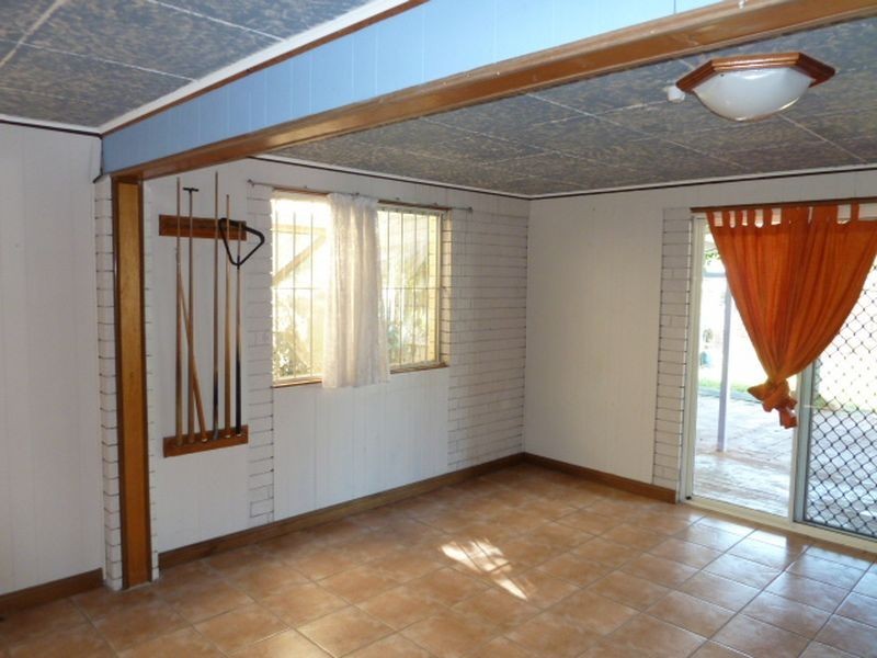 21 Charles Street, Birkdale QLD 4159