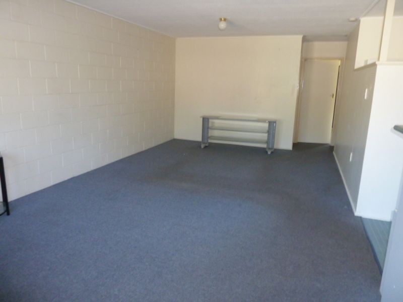 2/8 Cook Street, Capalaba QLD 4157