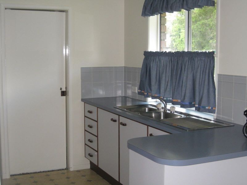 3 Bailey Rd, Birkdale QLD 4159