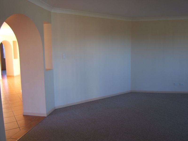 25 Seaholly Crescent, Victoria Point QLD 4165
