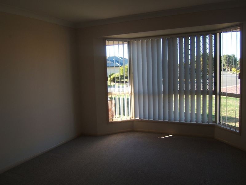 25 Seaholly Crescent, Victoria Point QLD 4165