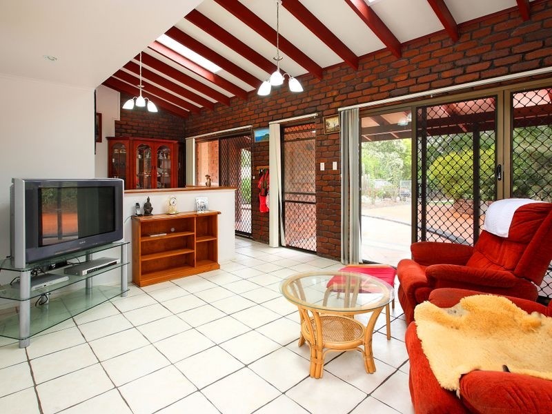 13 Beenwerrin Cr, Capalaba QLD 4157