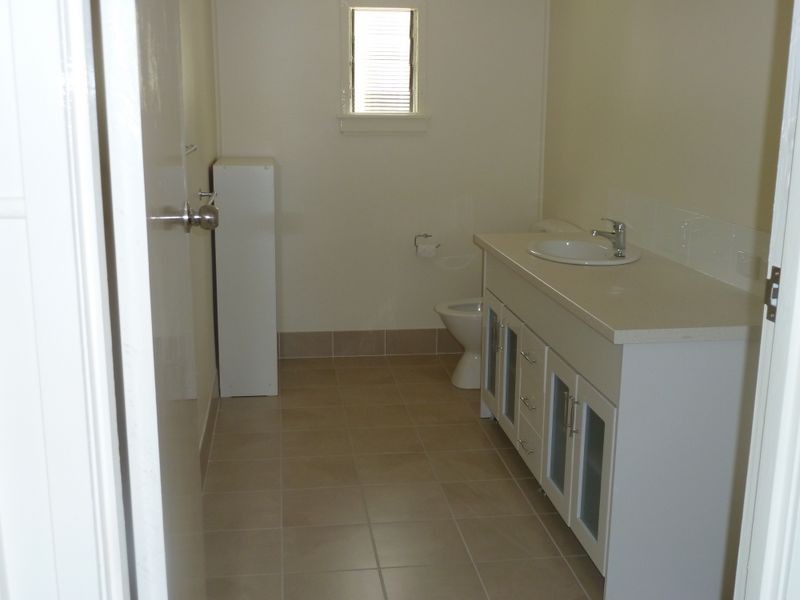 945 New Cleveland Road, Gumdale QLD 4154