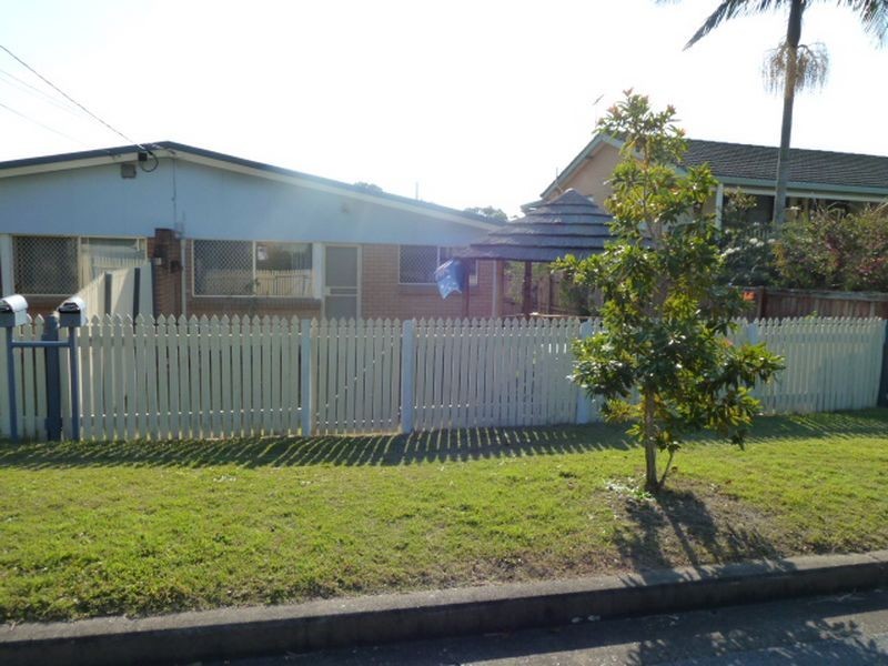 2/10 Cook Street, Capalaba QLD 4157