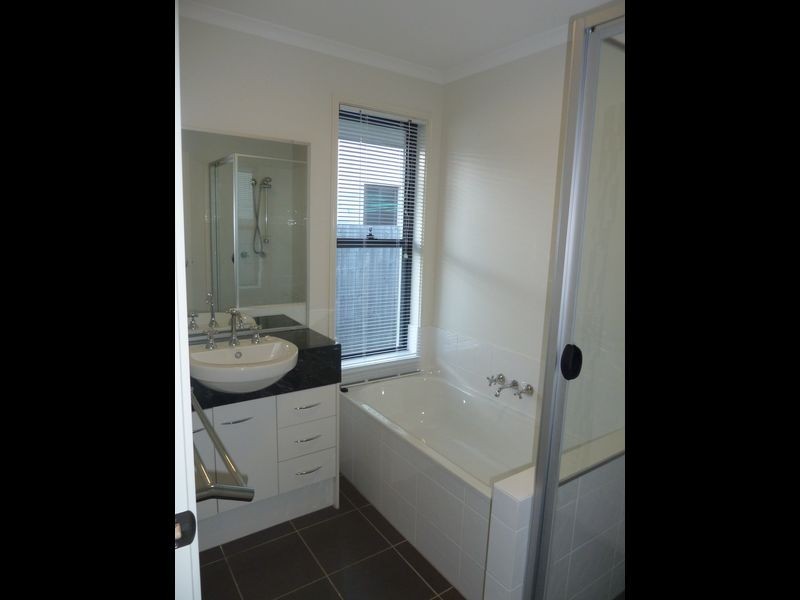 24 Portias Place, Thornlands QLD 4164