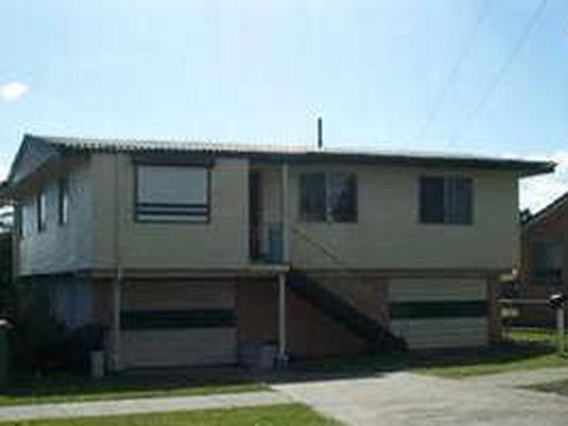 8 Elizabeth Drive, Alexandra Hills QLD 4161