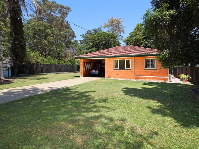 241 Redland Bay Rd, Capalaba QLD 4157