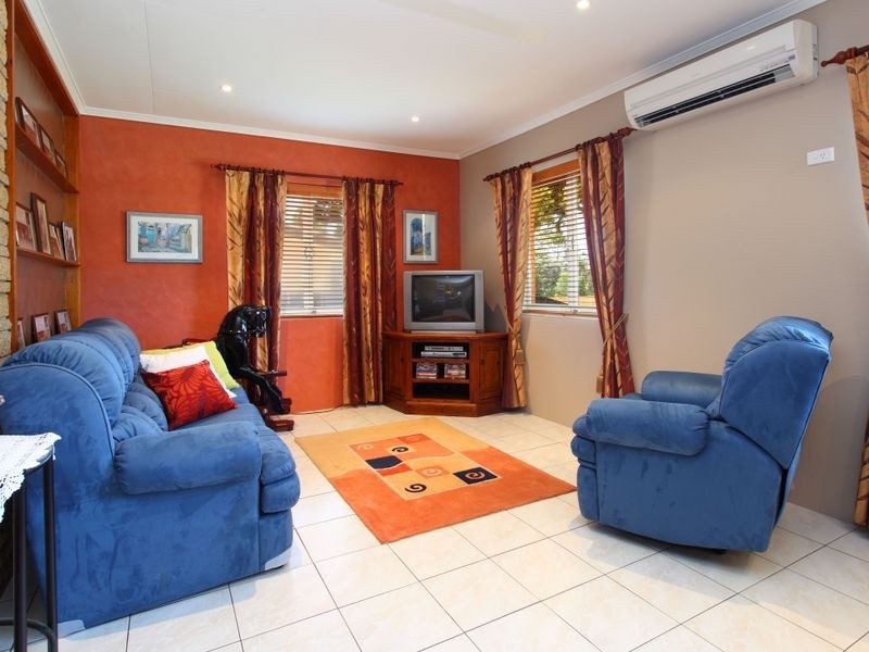 241 Redland Bay Rd, Capalaba QLD 4157