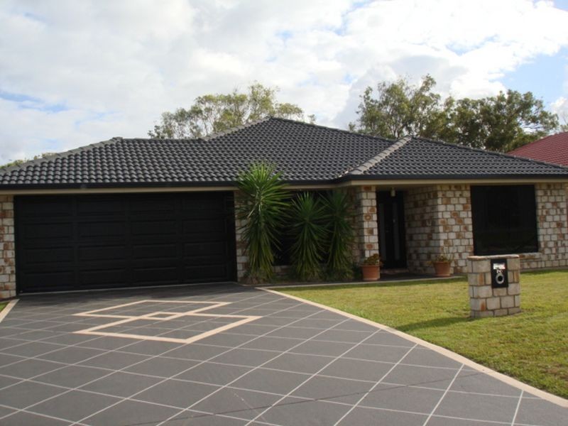 60 Ebony Crescent, Redland Bay QLD 4165