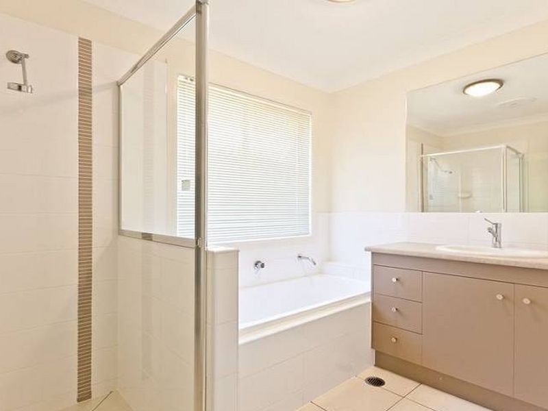 19 Pentecost Place, Redland Bay QLD 4165