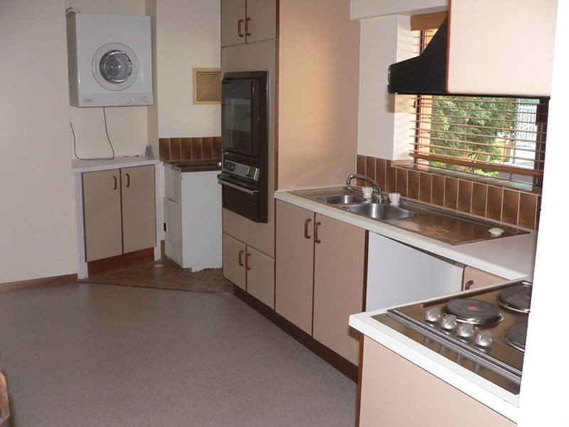 2/11 Wharf Street, Cleveland QLD 4163