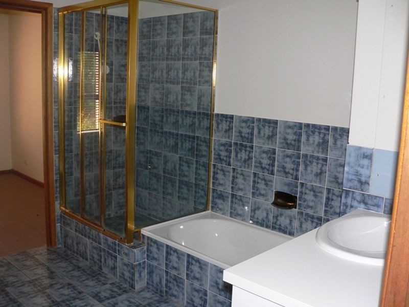 2/11 Wharf Street, Cleveland QLD 4163