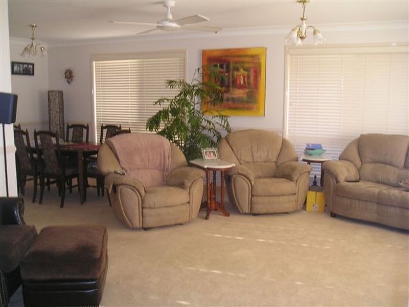 6 Serena Court, Birkdale QLD 4159