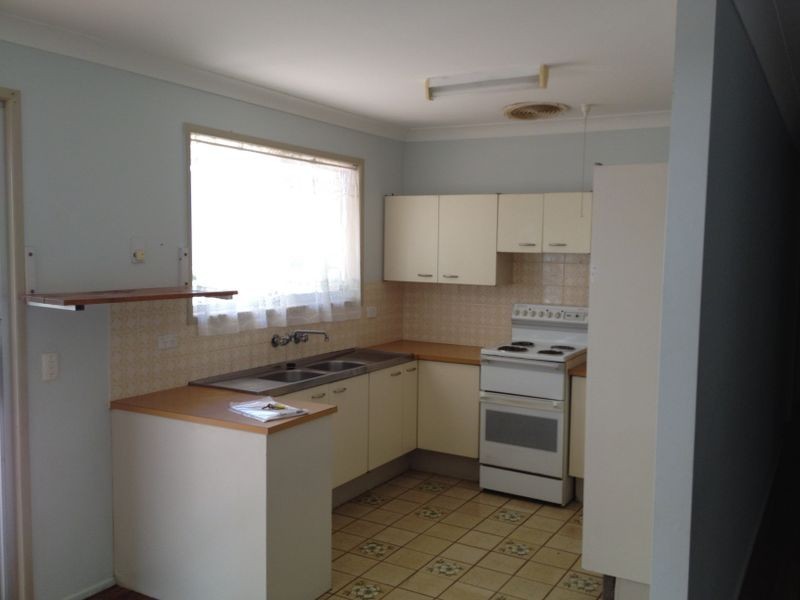 28 Currawong Street, Birkdale QLD 4159