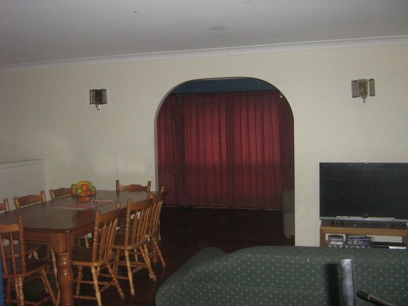 18 Blaxland Street, Capalaba QLD 4157