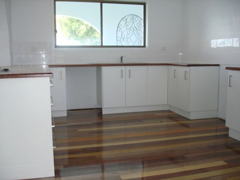 235 Shore Street, Cleveland QLD 4163