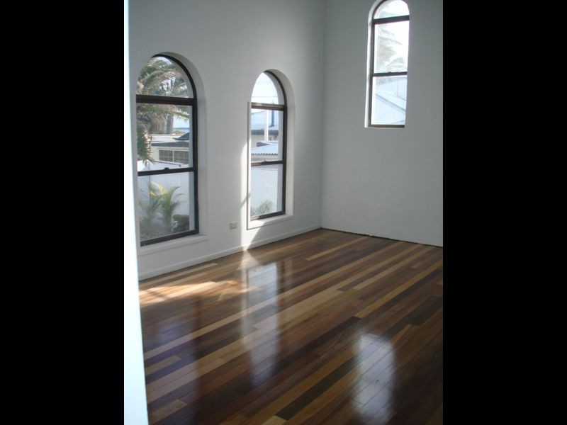 235 Shore Street, Cleveland QLD 4163