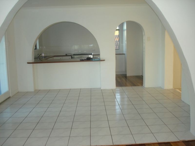 235 Shore Street, Cleveland QLD 4163