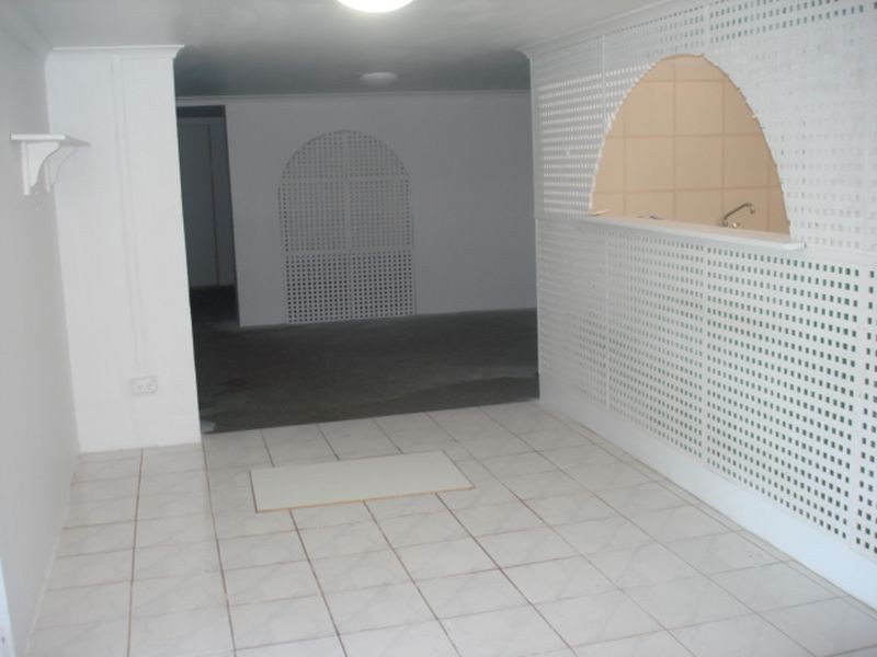 235 Shore Street, Cleveland QLD 4163