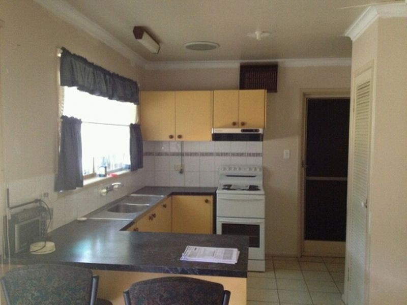 30 Crown Road, Alexandra Hills QLD 4161