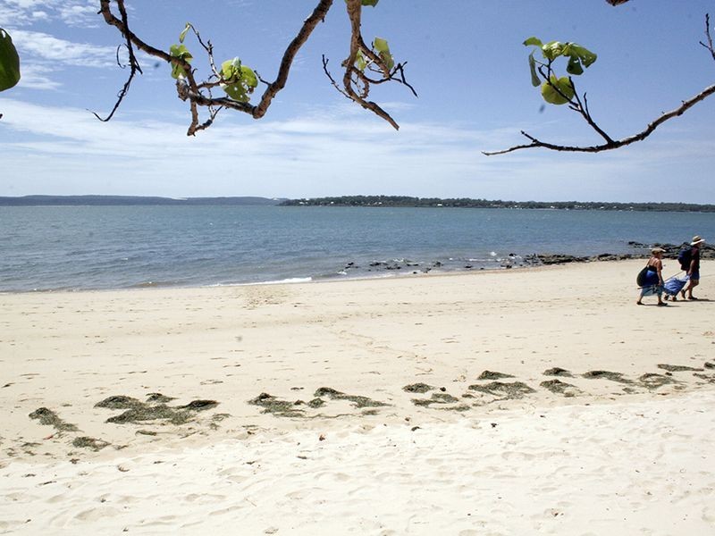 19 Perulpa Street, Coochiemudlo Island QLD 4184