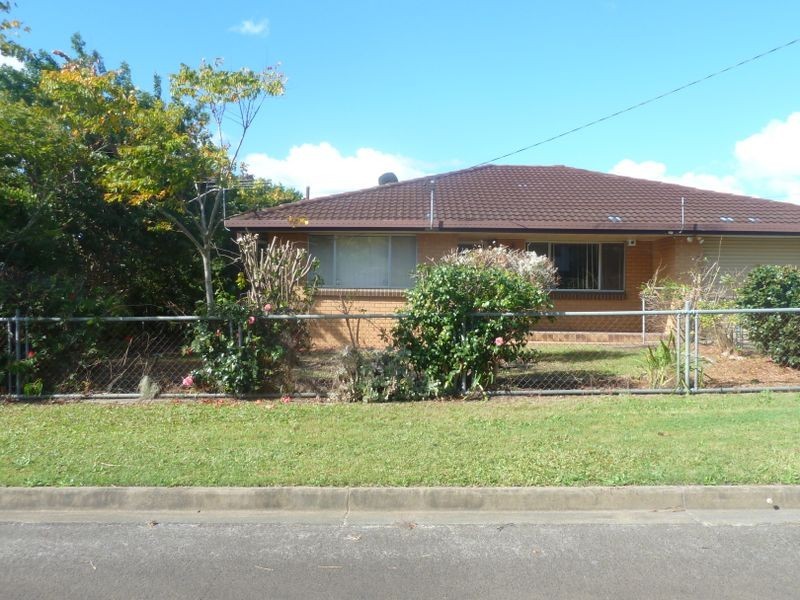 11 Malling Street, Birkdale QLD 4159