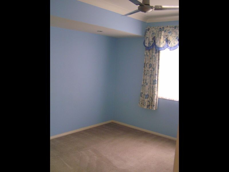 2/14 Kensington Place, Birkdale QLD 4159